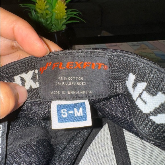 Adidas flex fit hat - Picture 3 of 7